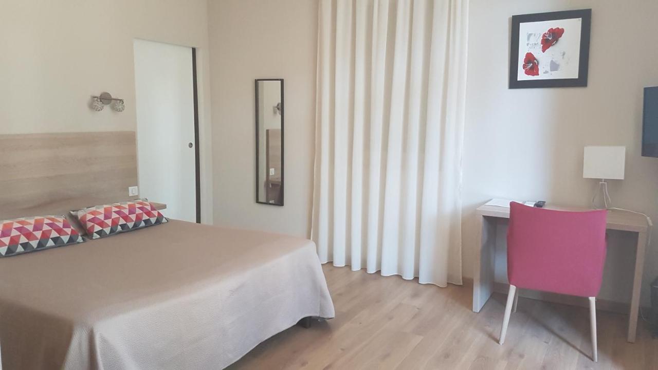 Le Castelet Des Alpilles Hotel Saint-Remy-de-Provence Luaran gambar