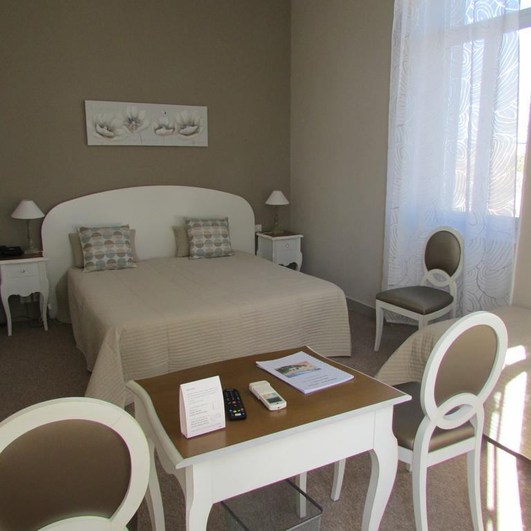 Le Castelet Des Alpilles Hotel Saint-Remy-de-Provence Bilik gambar